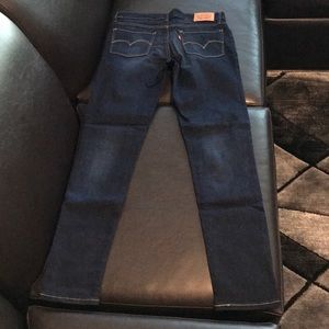 Levi Dark Wash Skinny Jean